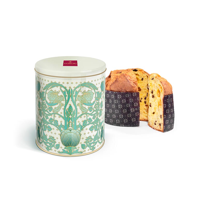 the-action_0012_PN014_PANETTONE CLASSICO CON GOCCE DI CIOCCOLATO E ARANCIA IN CONFEZIONE DI LATTA_RENDER