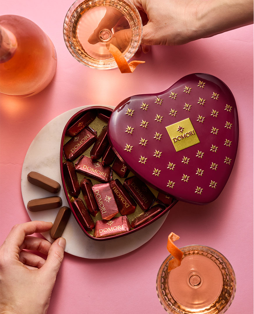 confezioni-latta_0000_latta cuore con giandujotti